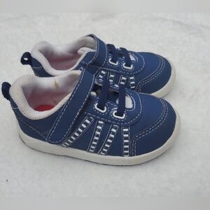 Healthtex‎ Boys Blue and White sneakers size 5